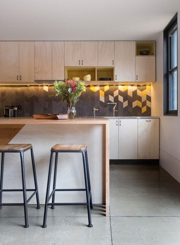 küche stühle vase blumen frisch gelb ordnung sauberkeit