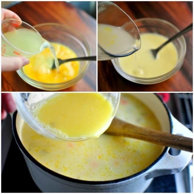 Hühnersuppe kochen Zitronen Saft zugeben