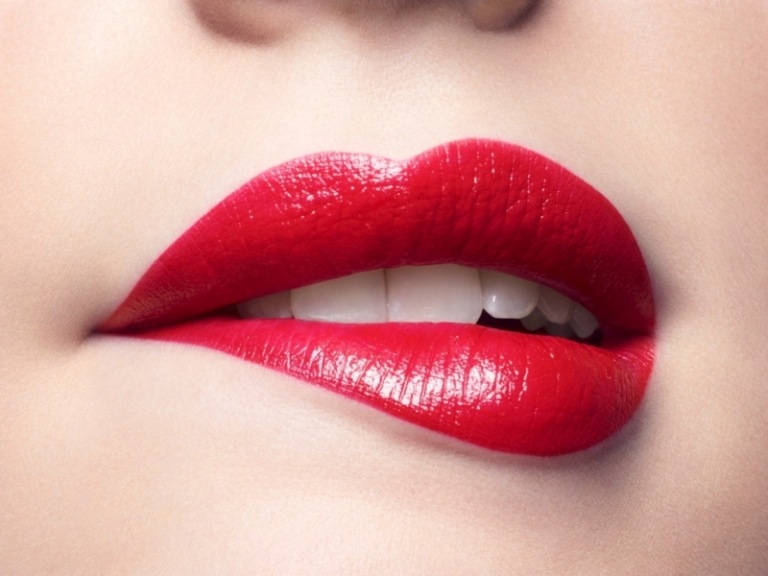lippenstift-farbe rot make up inspiration tipps schminken damen