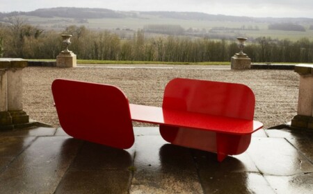 moderne Gartenbank Metall Aluminium rote Farbe originelle Konstruktion
