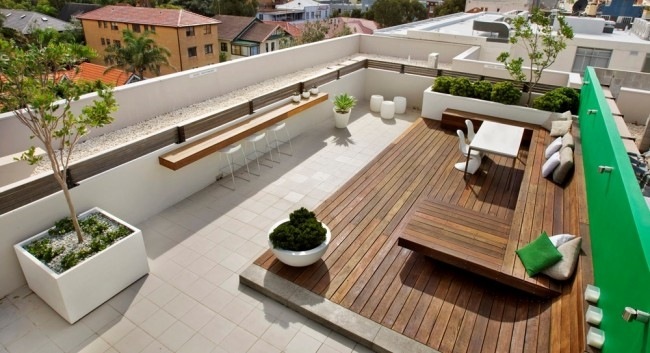 moderne dach terrasse aussicht pflanzen kissen bequem
