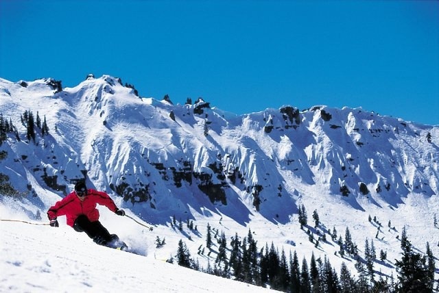 schnee gebirge winter sportart liebhaber skiurlaub machen