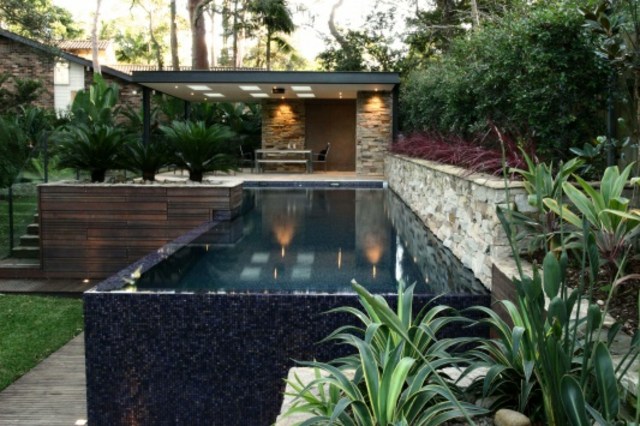 textur design garten pool terrasse überdachung gestalten