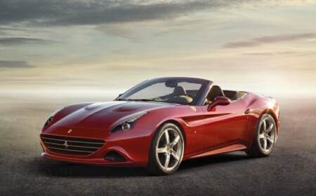 Ferrari California T neu 2014 vorne rechts