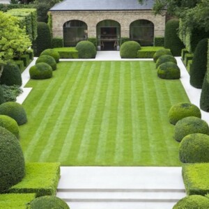 Garten Gestaltung Ideen englischer Stil Heckenpflanzen Pflege Tipps