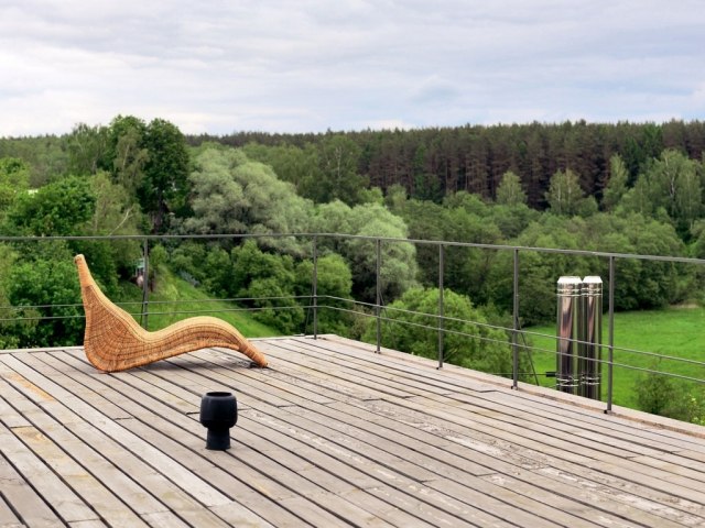 Holz Boden-Balkon terrasse dachterrasse Metallgeländer-lounge sonnenliege