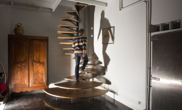 Holztreppe abgerundete kanten Innentreppe-spiralförmiges Design-modern