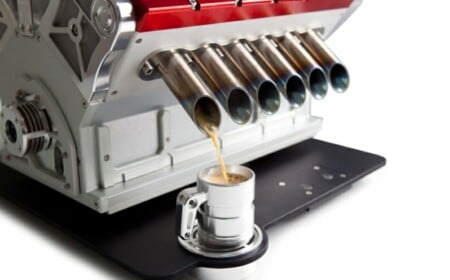 Küche Geräte Kaffeemaschine schönes Design Motor V12 inspiriert