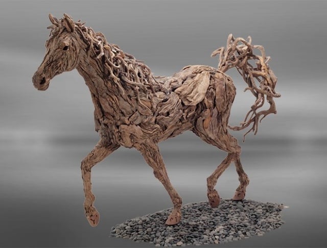Pferd Skulptur-lebensgröße Treibholz Skulptur modern Mare at Canter doran webb