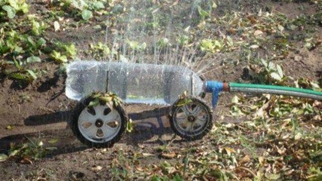 Rasen Bewässerung-beregnung kreative-ideen diy aus kunststoff-flasche