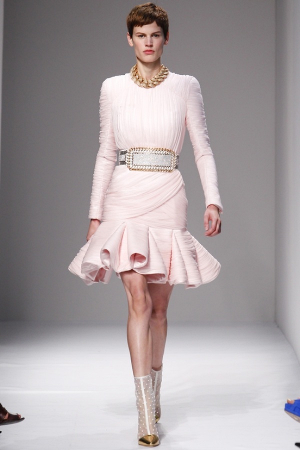 dezentes Rosa Kleid-modern rends-2014 Modelle-balmain collection