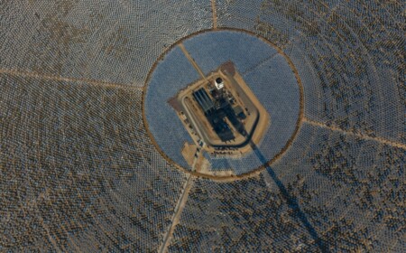 Sonnenwärmekraftwerk größte der Welt USA moderne innovative Technologie