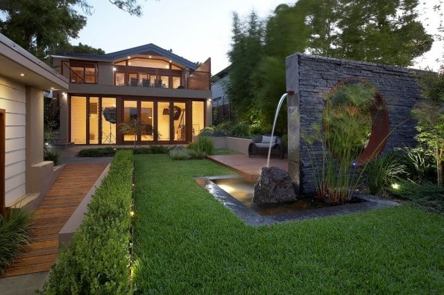 Wasserbrunnen Garten-design ideen-naturstein minimalistisches haus