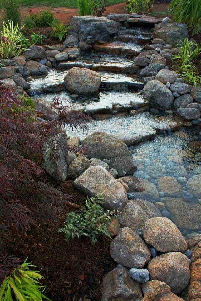 Wassergarten oase steingarten Treppenlauf-gestalten ideen-naturbelassen