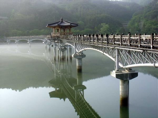asiatische-Brücken klassische konstruktion Moon-Japan