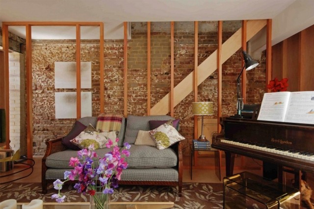haus london rustikal moderne elemente wohnzimmer holz treppe ziegelwand