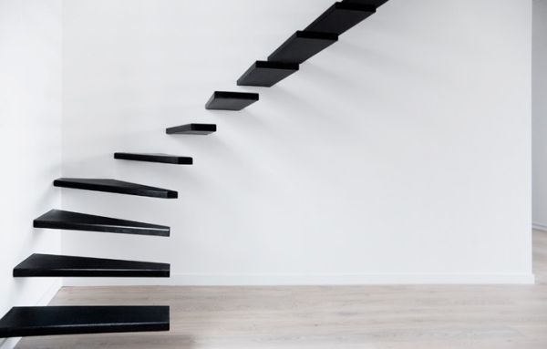 kragarmtreppe stufen minimalistisches design schwarz