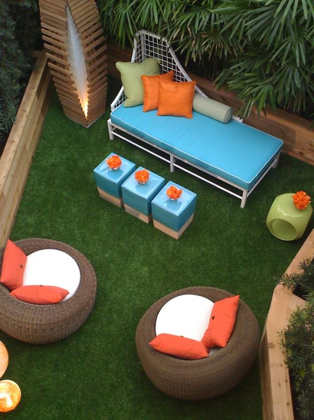 kunstrasen balkon terrasse immergrün pflegeleicht lounge möbel bunt