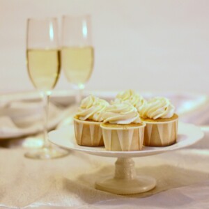 leckere Desserte Süßigkeiten Mini Muffins Rezept Champagne Sandzucker