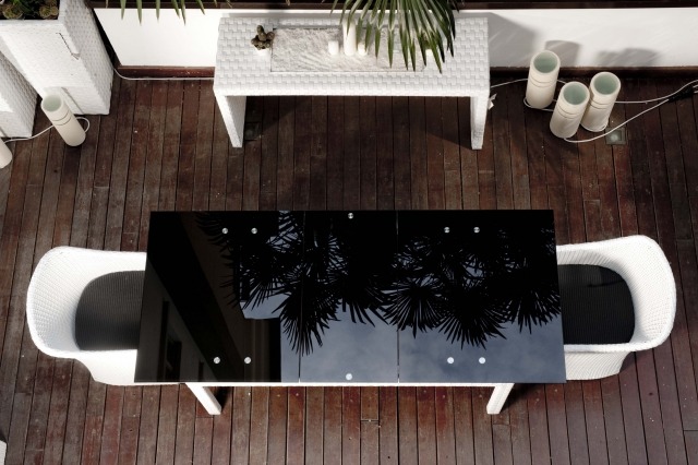 loungemöbel garten terrasse glasplatte schwarz sessel