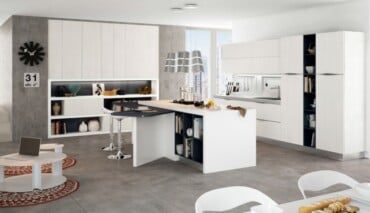 moderne Küche Großfamilie Planung Küchenschränke weiße Farbe