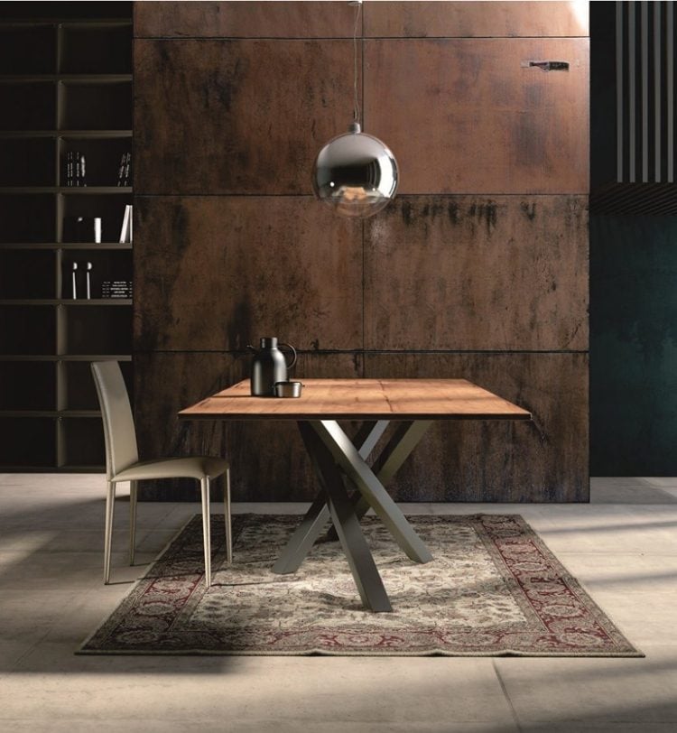 Moderner Esstisch aus Holz - Naturbelassene Tischplatte ...