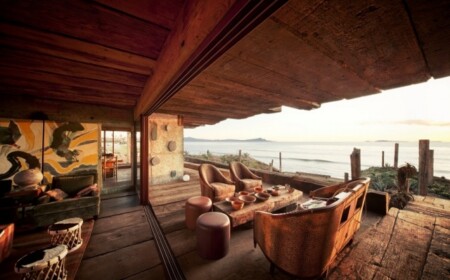 strandhaus-innen-rayban-kalifornien-meerblick-terrasse-recyclingmaterialien