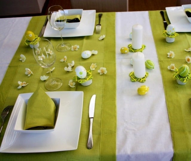 tischdeko ideen ostern lime grün servietten tischläufer kerzen