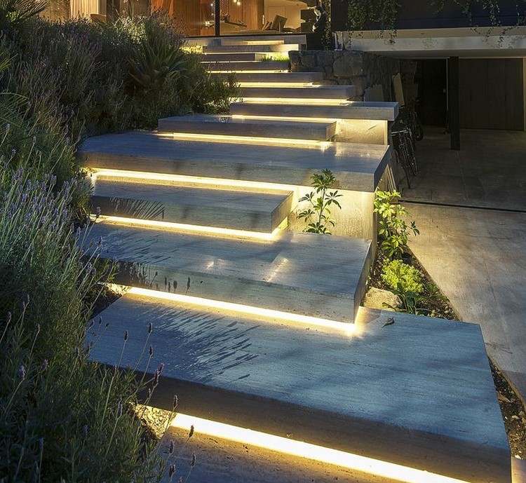Treppen im Garten betonplatten-unterbeleuchtung