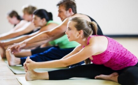 yoga-übungen-die-besten-art-wählen-ergebnisse-genießen-gruppe
