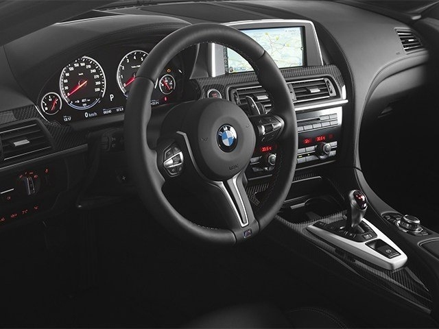 BMW M5 innenraum lenkrad