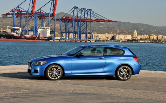 BMW m135i 2013 seitenansicht blau