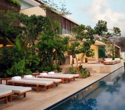 Design-Idee-für-Ferienhaus-villen-acht-einheiten-pool-entspannung