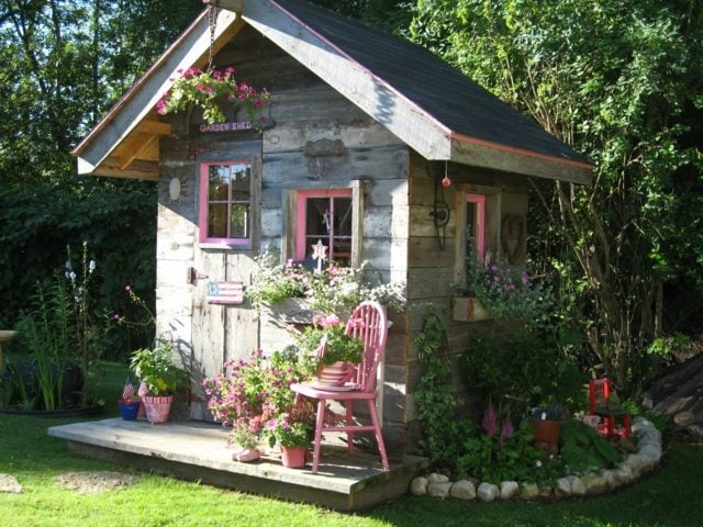 rustikal Landhausstil Ideen zum Selberbauen rosa Fenster