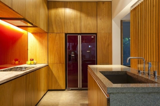Küchentheke Küchenspüle Eckküche integrierte Beleuchtung Arbeitsplatte Granit