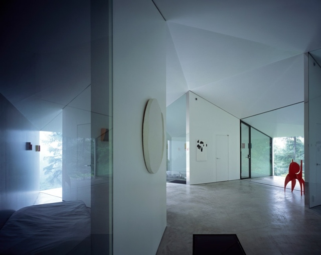 moderne minimalistische Architektur Villa mitten Wald Interieur