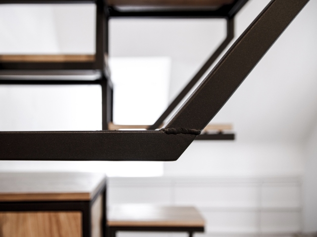 Objectélevé design installation treppe schreibtisch stahl