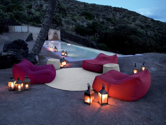 Outdoor Loungemöbel witterungsbeständig möbelstücke sofa sessel laternen