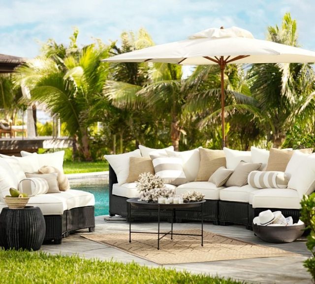 Garten-Terrassenmöbel weiß gepolstert kissen mit-Sonnenschirm