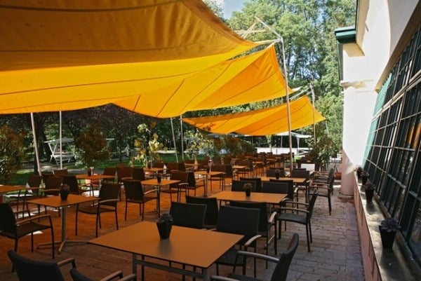 Sonnenschutzsegel langfristiger Outdoor-Einsatz cafe fußgängerzone Sun-Square 