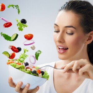 Tipps für gesunde essgewohnheiten-Obst und Gemüse-Salate Gewürze