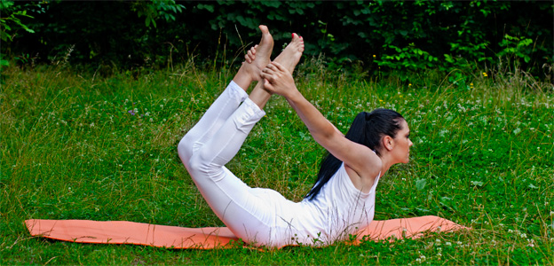 Diese 6 Yoga Ubungen Machen Ein Schnelles Abnehmen Am Bauch Moglich