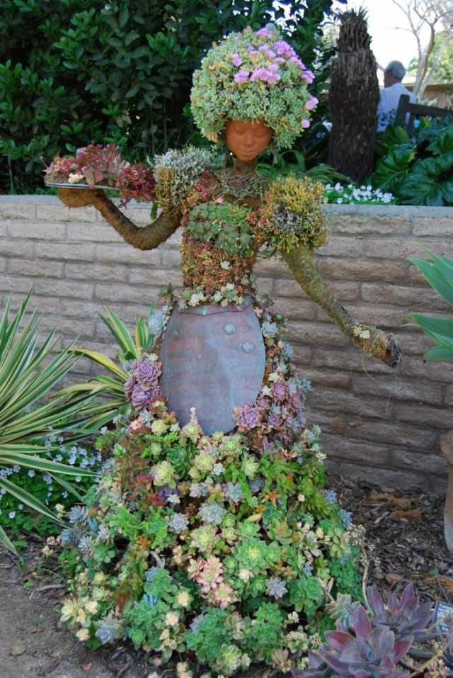 Garten Skulpturen zum Selbermachen frau kleid sukkulenten haare