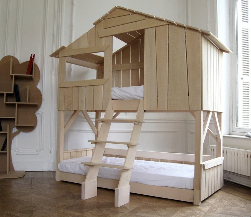 kreative kinderbetten doppelstockbett baumhaus design leiter holz