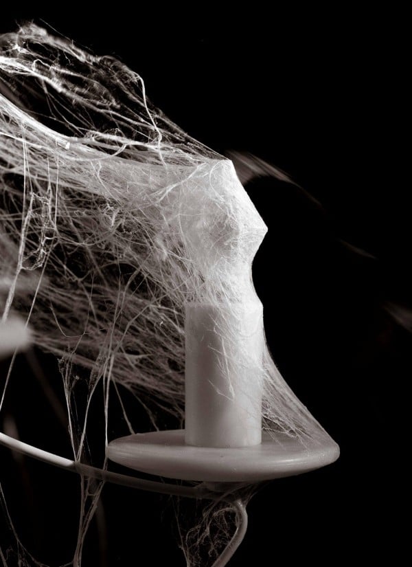 kronleuchter mit kerzen modern-spinnennetz optik-hülle kokonartig