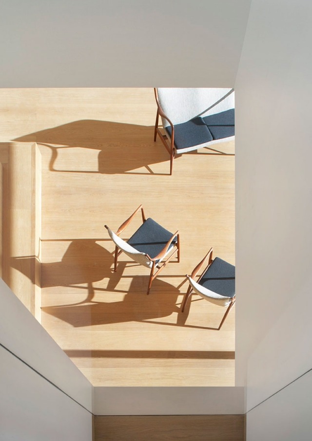 landhaus design terrasse holz boden belag paar stühle 