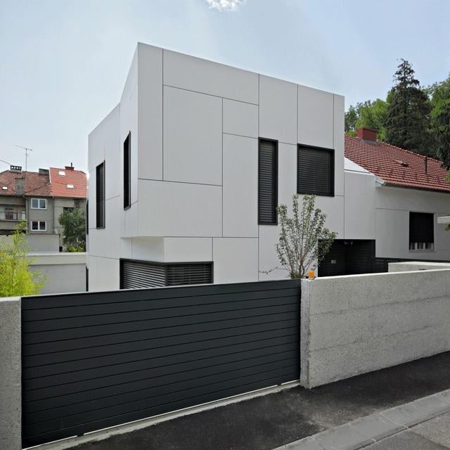 flachdach haus weiß modern fassade-kroatien dva-arhitekta