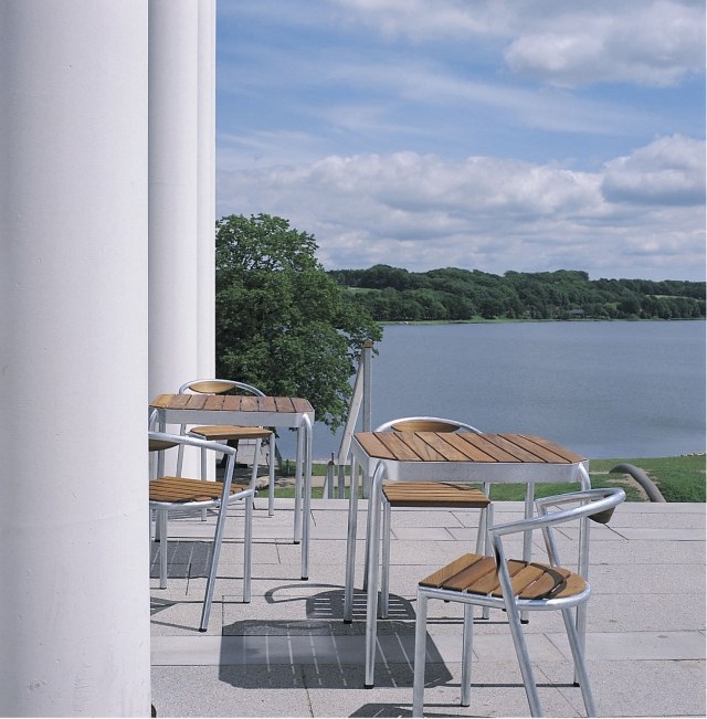 outdoor möbel robust haltbar Kaffeetisch-Stühle BRAZIL Pelikan Design