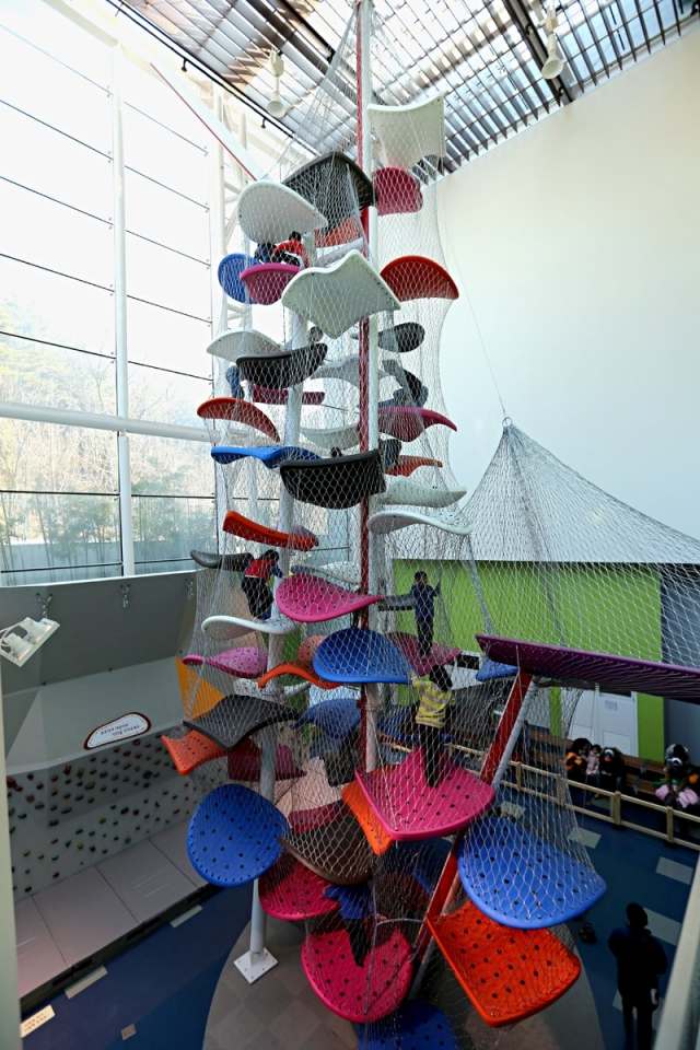 stahlrohren Kunststoff trittplatten Klettergerät für Kinder
