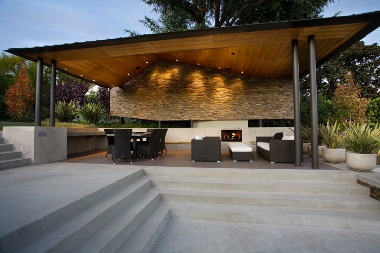 terrasse-anlegen-ueberdachung-lounge-essbereich-einbauleuchten